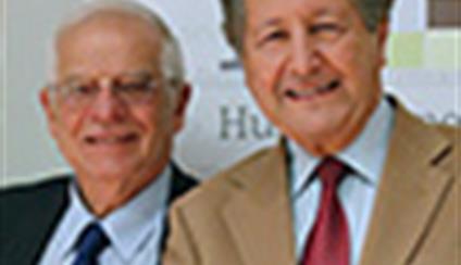 El ministro entrega el Premio Erasmo de Rotterdam al filósofo y politólogo Sami Nair 