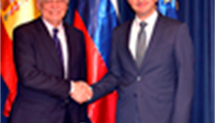 El ministro Borrell visita Eslovenia