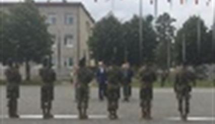 El ministro viaja a Letonia