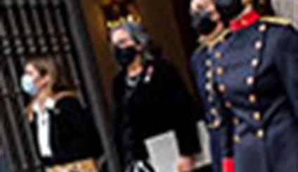 Su Majestad el Rey recibe cartas credenciales de seis nuevos embajadores