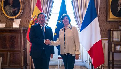 Reunión del ministro Albares con la ministra para Europa y de Asuntos Exteriores de Francia