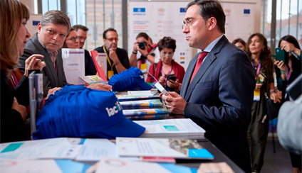 Le ministre participe au Forum de la société civile Union européenne-Communauté des États latino-américains et des Caraïbes