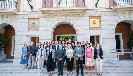 El ministro Albares reafirma el compromiso humanitario y político con las ONGD en Palestina