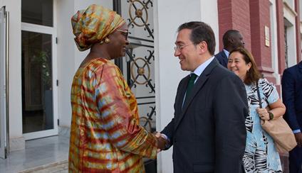  José Manuel Albares visita Gambia y Senegal 