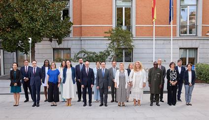 El ministro Albares hace balance de la Estrategia España-África 2025-2028. En seis meses ya se han implementado el 25% de las 100 líneas de acción