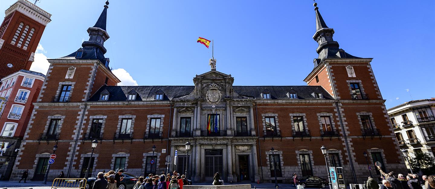 Fachada del Palacio de Santa Cruz